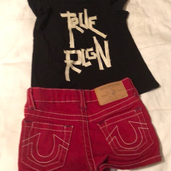 Outfit - Picture 2 of 2